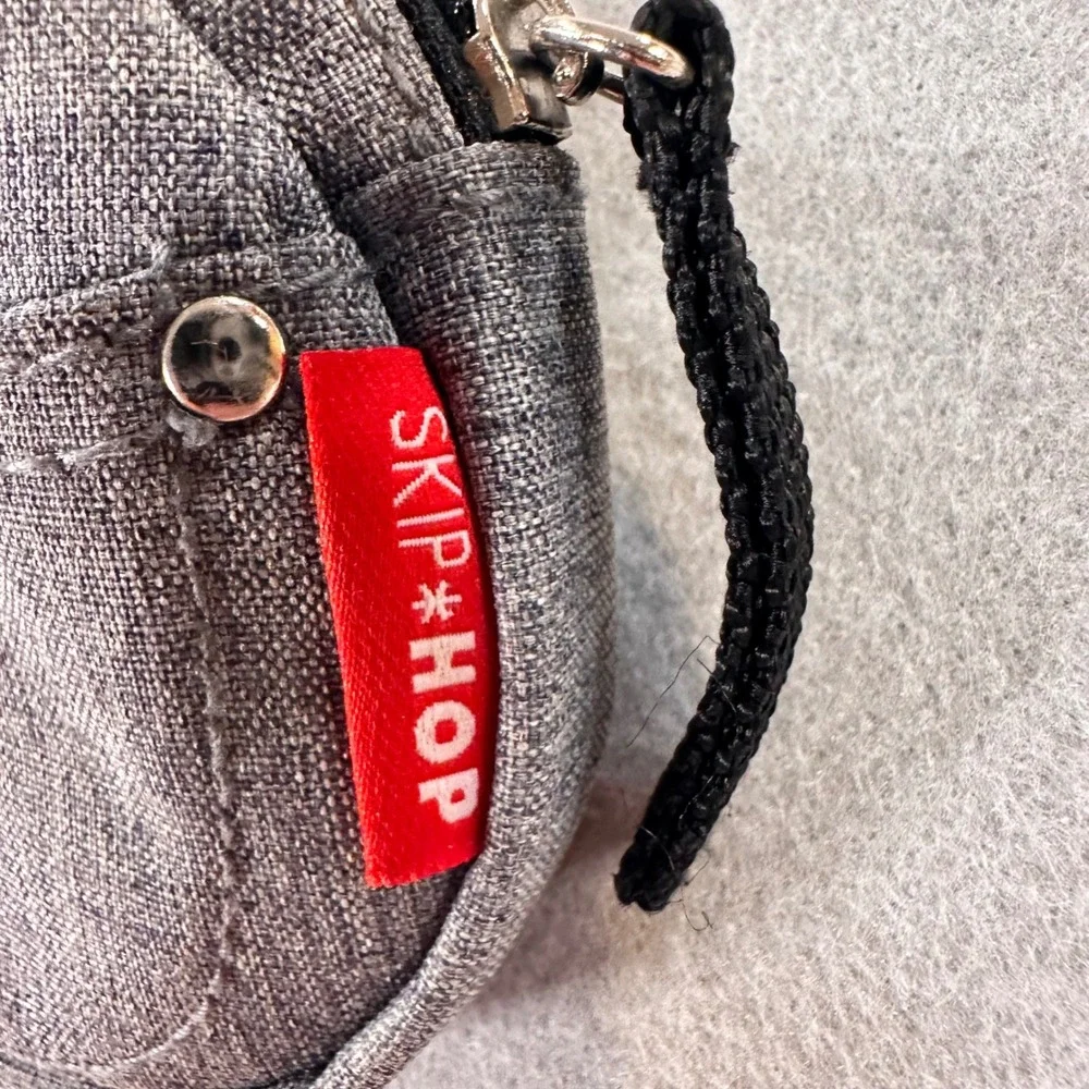 Skip Hop Pacifier Pocket Grey Heathered Accessory Pouch with Snap Strap